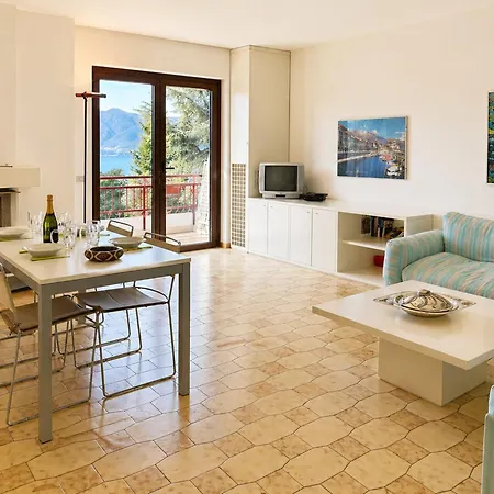 Apartman Lakefront Villa In Luino *