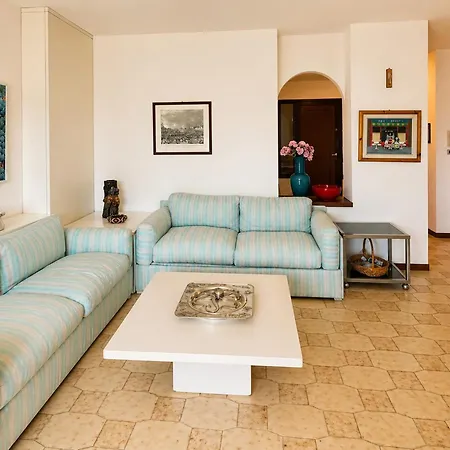 Apartman Lakefront Villa In Luino