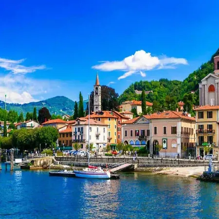 Lakefront Villa In Luino Apartman *