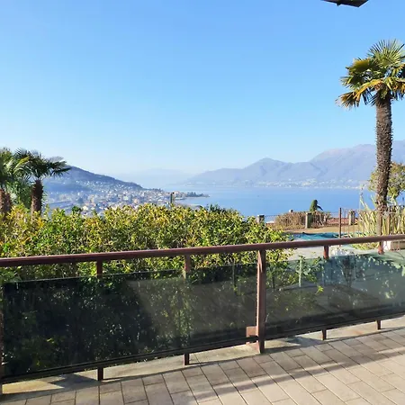 Spacious Apartment In Luino For 5 Appartement