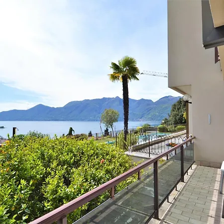Spacious Apartment In Luino For 5 Appartement