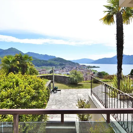 Appartement Spacious Apartment In Luino For 5 *