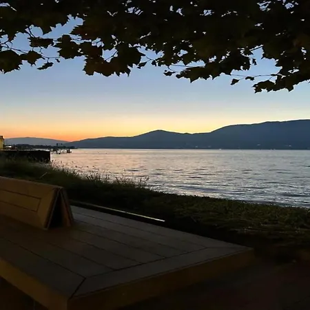 Spacious Apartment In Luino For 5