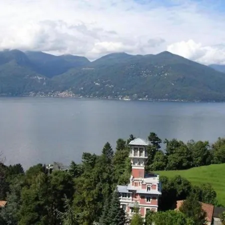 Spacious Apartment In Luino For 5 Appartement Luino